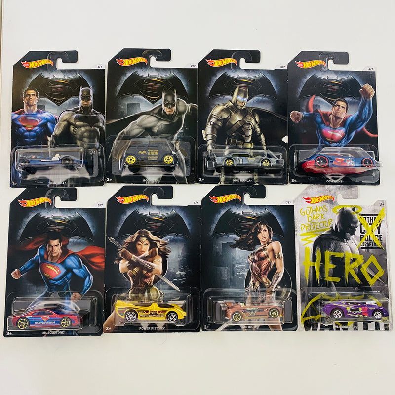 2016 Hot Wheels Batman v Superman Colección Set de 7 y CHASE - Twin Mill, Rockster, Mad Manga, Covelight, Muscle Tone, Power Pistons, Tantrum, Overbored 454 CHASE de Edición Limitada