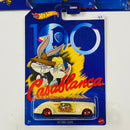 2023 Hot Wheels Warner Bros 100th Anniversary Looney Tunes Colección Set de 5 - Custom 77 Dodge Van, Fandango, Midnight Otto 1932 Ford Sedan, 40 Ford Coupe, The Mystery Machine
