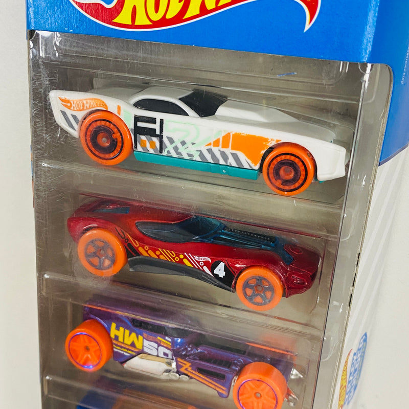 2021 Hot Wheels Multipack Exclusive Track Builder Unlimited 5 Pack Set de 5 - The Gov'ner, HW40, HW50 Concept, Speedbox, Twinduction