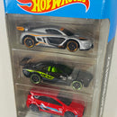 2020 Hot Wheels Multipack Exclusive Nightburnerz 5 Pack Set de 5 - Renault Sport RS 01, Dodge Challenger Drift Car, Ford Focus RS, Track Manga, Custom 12 Ford Mustang