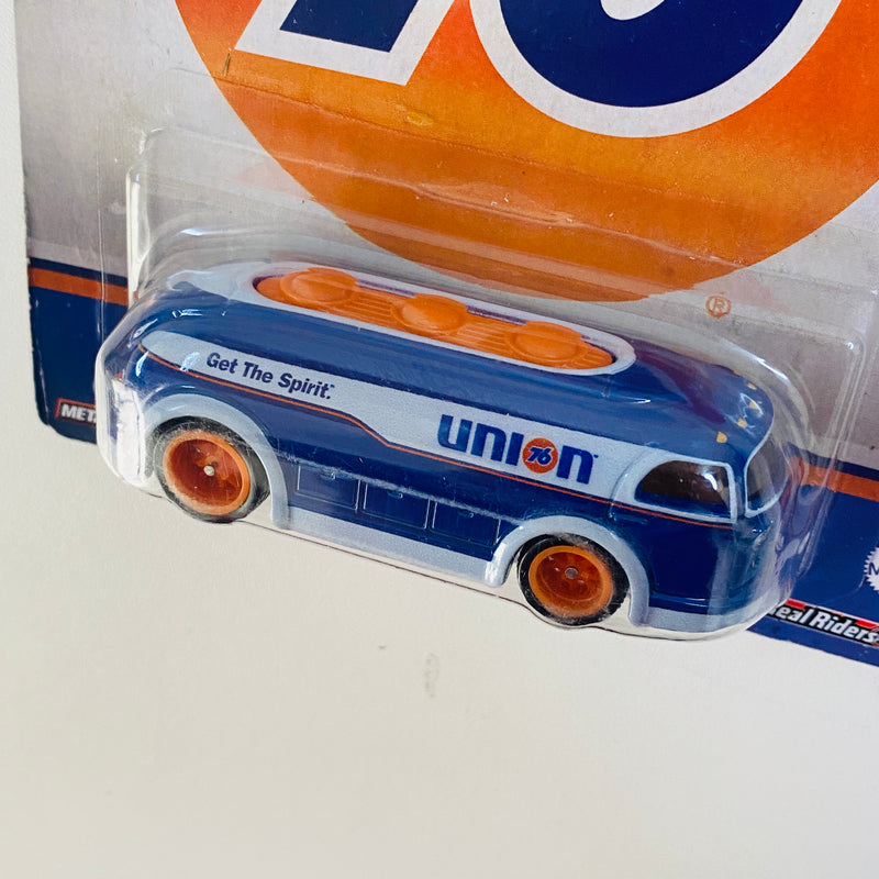 2023 Hot Wheels Premium Pop Culture Vintage Oil Union 76 Haulin Gas azul con blanco Llantas de Goma RR