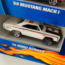 2001 Hot Wheels Special Edition Little Debbie Exclusive Series III 3 Pack Set de 3 - 70 Chevelle Chevrolet, 69 Mustang Mach I Ford, 70 Road Runner Plymouth