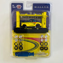 2022 M2 Machines Model Kit Limited Edition 1/9,750 Willys Americar 1941 Willys Coupe R53 amarillo Llantas de Goma