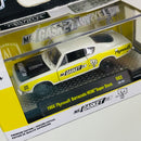 2020 M2 Machines Limited Edition 1/4,875 Mr Gasket Co 1968 Plymouth Barracuda HEMI Super Stock S82 blanco con amarillo Llantas de Goma