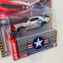 2022 Auto World MiJo Exclusives Special Edition 1/3,600 Segunda Guerra Mundial WWII Flying Tigers Dientes de Tiburón 2019 Dodge Challenger Hellcat plata Llantas de Goma