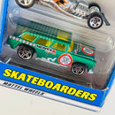 2001 Hot Wheels Skateboarders 5 Pack Set de 5 - 40s Woodie Ford, 32 Ford Delivery, Deora II, Surf Crate, Chevrolet Classic Nomad