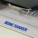 2024 Hot Wheels Treasure Hunt HW Track Champs Bone Shaker blanco 5SP