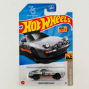 2023 Hot Wheels Baja Blazers Porsche 928S Safari gris metálico 5SP Primera Edición