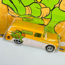 2022 Hot Wheels Premium Pop Culture Teenage Mutant Ninja Turtles Tortugas Ninja 55 Chevy Panel amarillo Llantas de Goma RR
