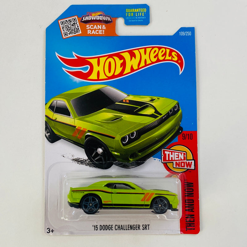 2016 Hot Wheels HW Workshop 15 Dodge Challenger SRT verde PR5