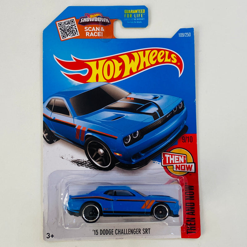 2016 Hot Wheels HW Workshop 15 Dodge Challenger SRT azul PR5 - Detalle Burbuja