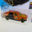 2020 Hot Wheels HW Metro Time Attaxi naranja DD8