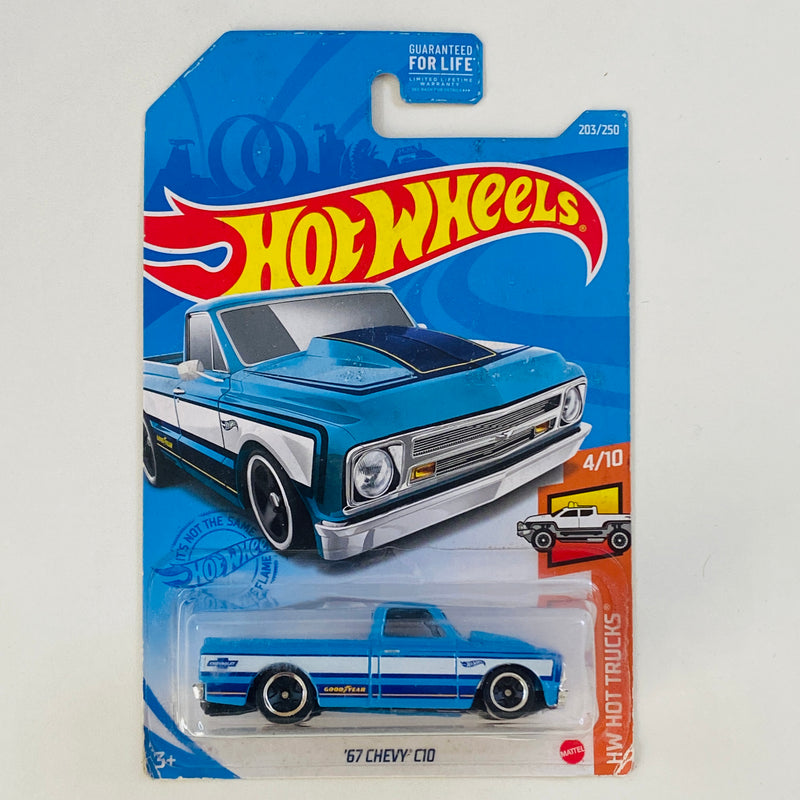 2021 Hot Wheels HW Hot Trucks 67 Chevy C10 celeste 5SP