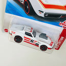 2025 Hot Wheels Red Edition Target Exclusive Chevrolet 68 Corvette Gas Monkey Garage blanco MC5