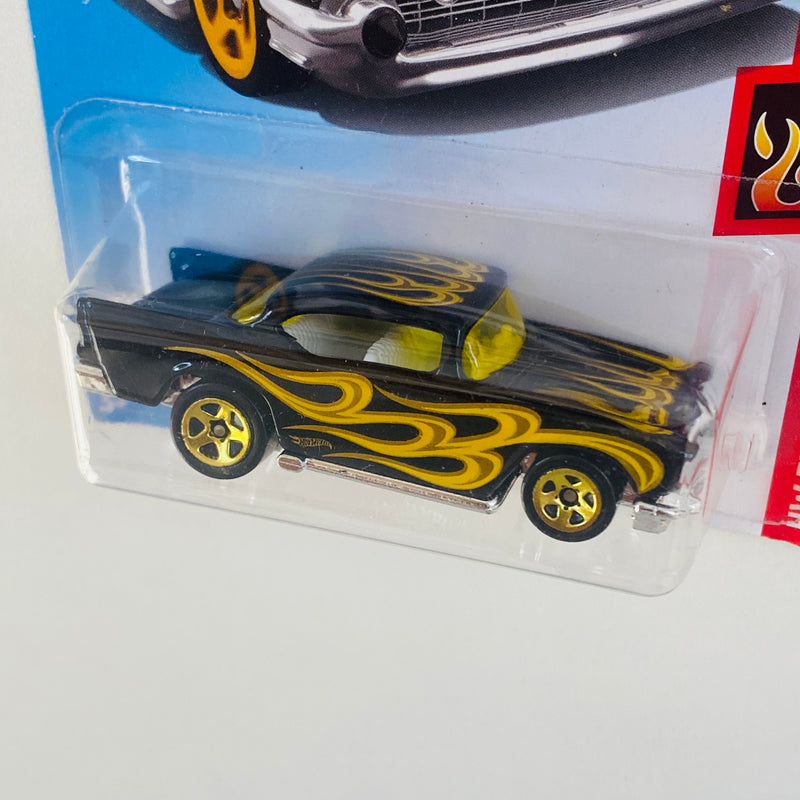 2019 Hot Wheels HW Flames 57 Chevy negro con flamas 5SP