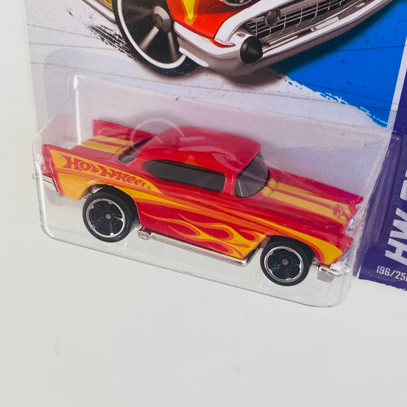 2013 Hot Wheels HW Showroom 57 Chevy rojo con flamas 5SP