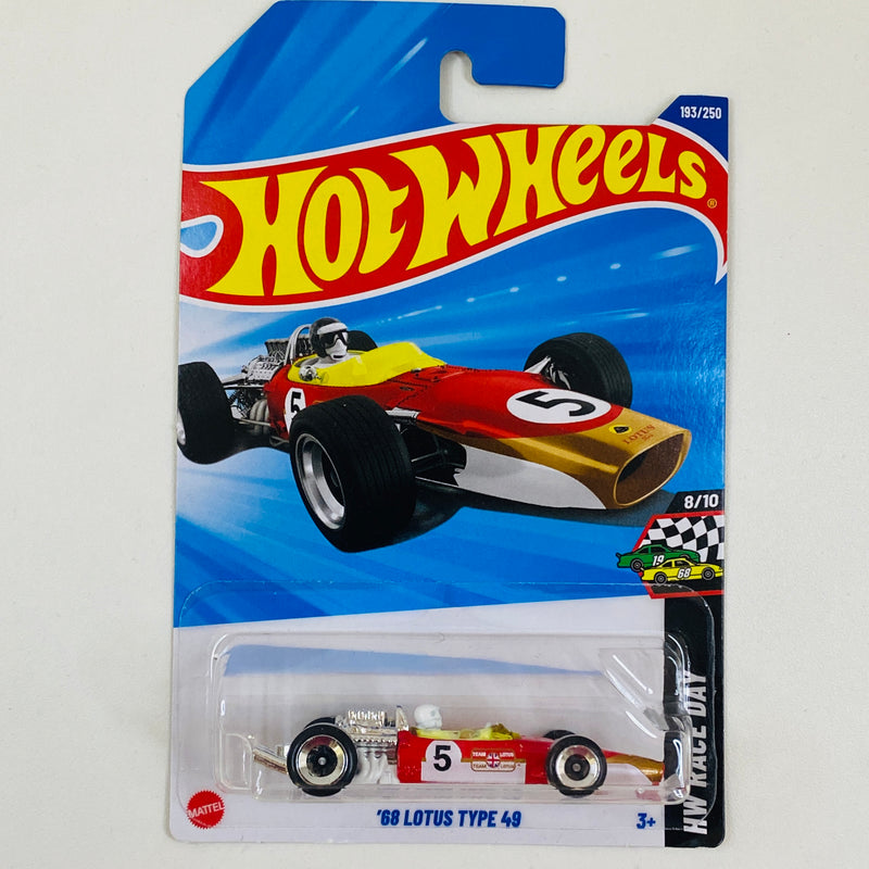 2025 Hot Wheels HW Race Day 68 Lotus Type 49 rojo L4