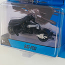 2013 Hot Wheels HW City The Dark Knight Trilogy Batman Bat-Pod negro con Figura de Batman