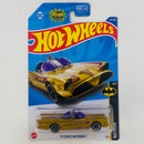 2022 Hot Wheels Batman Classic TV Series Batmobile dorado RSW