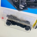 2024 Hot Wheels Batman v Superman Batmobile negro metálico RA6