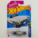 2024 Hot Wheels HW Screen Time Barbie The Movie 1956 Corvette Chevrolet gris AD