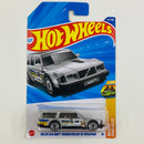 2025 Hot Wheels HW Wagons Volvo 240 Drift Wagon plata metálico AD