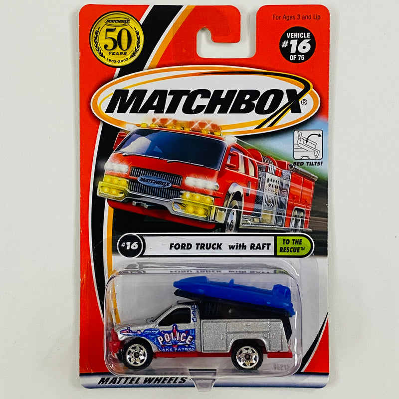 2002 Matchbox 50th Anniversary To The Rescue Ford Truck with Raft plata metálico con Tolva Inclinable y Bote