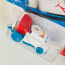 2026 Hot Wheels Mattel Quick Chat blanco 5SP