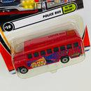 2002 Matchbox 50th Anniversary To The Rescue Wayne Lifeguard Police Bus rojo