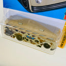 2024 Hot Wheels HW Xtreme Sports Surfin' School Bus beige DD8