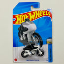 2024 Hot Wheels Factory Fresh 1966 Triumph Tiger 100 blanco MCCR Primera Edición
