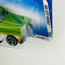 2009 Hot Wheels Target Exclusive Tarjeta Snowflake HW City Works Cockney Cab II verde con blanco OH5 base ZAMAC - Detalle Burbuja