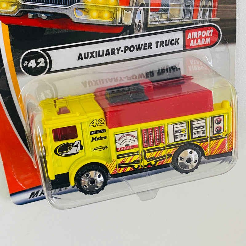 2002 Matchbox Airport Alarm Mack Auxiliary Power Truck amarillo con rojo Bombero con Paneles de Luces Móviles