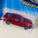 2005 Hot Wheels First Editions Realistix Ford Mustang GT 006 rojo PR5 Primera Edición