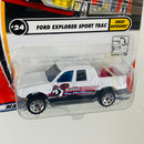 2002 Matchbox 50th Anniversary Great Outdoors Ford Explorer Sport Trac blanco con Apertura de Compuerta