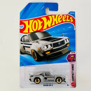 2026 Hot Wheels Compact Kings Mazda RX-3 plata metálico L4