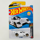 2026 Hot Wheels Legends Tour Winner HW Dream Garage La Liebre 1968 Ford Falcon blanco L4 Primera Edición