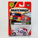 2002 Matchbox CHASE de Edición Limitada 1/10,000 50th Anniversary Ultimate Rescue Hummer blanco con Apertura de Compuerta