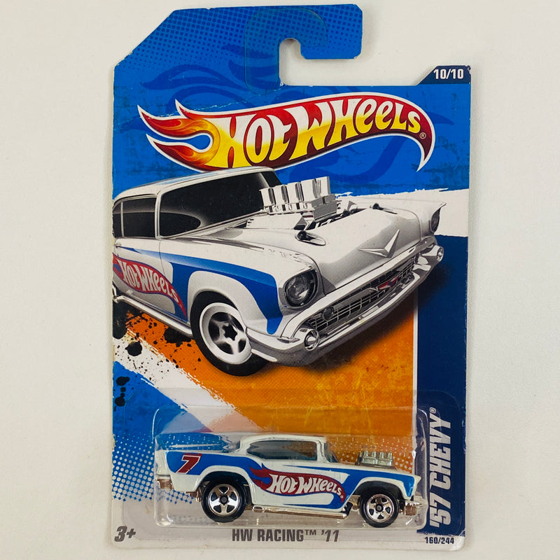 2011 Hot Wheels HW Racing 57 Chevy blanco 5SP