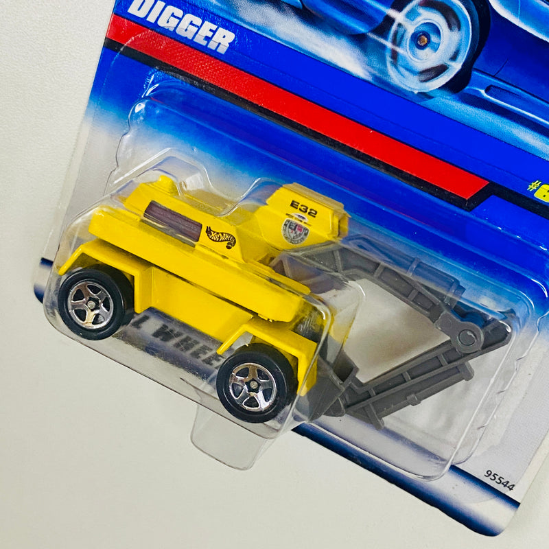 1997 Hot Wheels Digger 643 amarillo 5SP - Casting Corgi