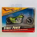 2008 Hot Wheels Motorcycles 1:18 Street Power Twin Flame verde metálico con flamas - Escala 1:18