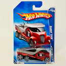 2009 Hot Wheels Racing Cabbin Fever rojo con flamas PR5
