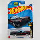 2022 Hot Wheels Batman TV Series Batmobile negro RSW