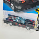 2022 Hot Wheels Batman TV Series Batmobile negro RSW