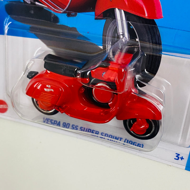 2024 Hot Wheels Factory Fresh Vespa 90 SS Super Sprint 1966 rojo MCCR Primera Edición - Detalle de Piocha