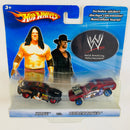 2004 Hot Wheels Entertainment 2 Pack Set de 2 WWE Kane vs. The Undertaker - Jaded y Rodger Dodger
