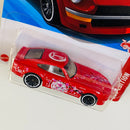 2025 Hot Wheels Red Edition Target Exclusive Datsun 240Z Nissan rojo con flores sakura J5
