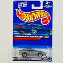 2000 Hot Wheels Ferrari 550 Maranello 235 gris metálico 5SP base ZAMAC