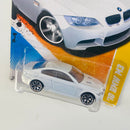 2011 Hot Wheels New Models 10 BMW M3 blanco Y5 Primera Edición