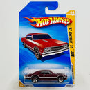 2010 Hot Wheels New Models 67 Chevelle SS 396 Chevrolet rojo metálico 5SP Primera Edición